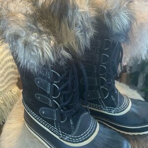 Sorel Black and Gray Winter Boots